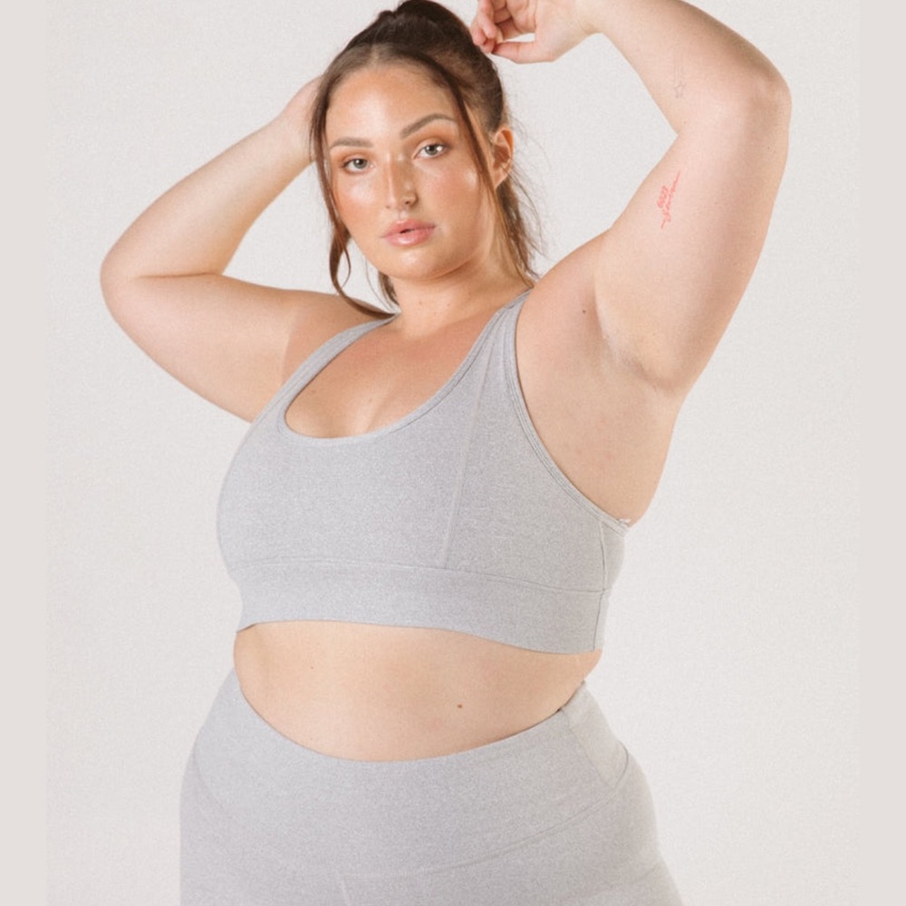 Saski by Tammy Hembrow Marble Grey Racerback Sports Bra Size Small